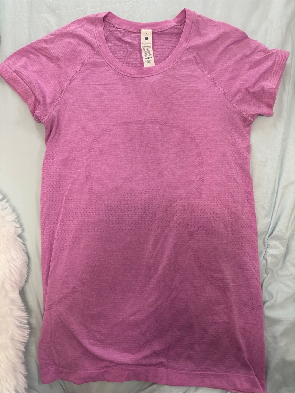 Swiftly Tech Short-Sleeve Shirt 2.0
Hip Length- Barbie Pink Color